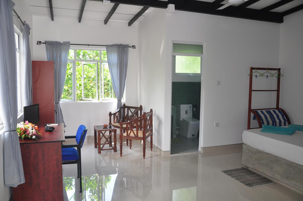The Fence Bed & Breakfast Bentota Ngoại thất bức ảnh