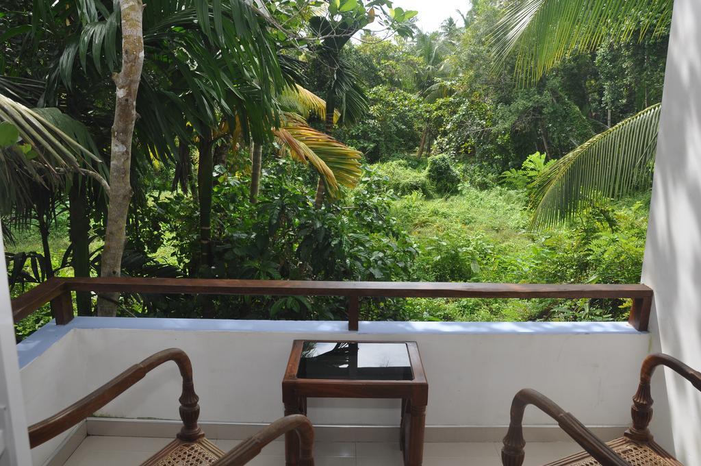 The Fence Bed & Breakfast Bentota Ngoại thất bức ảnh