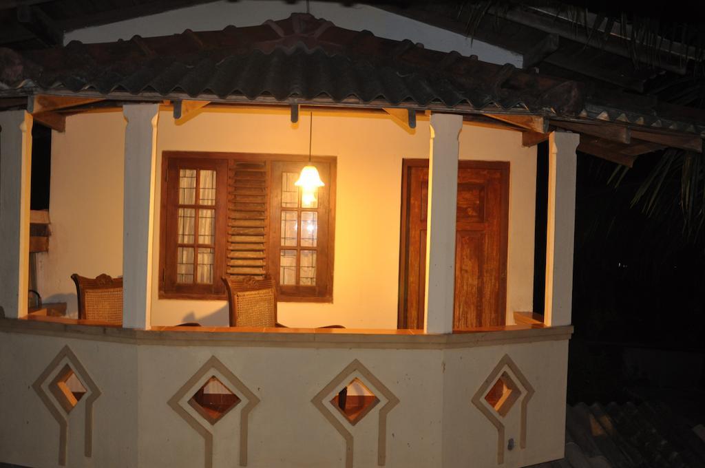 The Fence Bed & Breakfast Bentota Ngoại thất bức ảnh